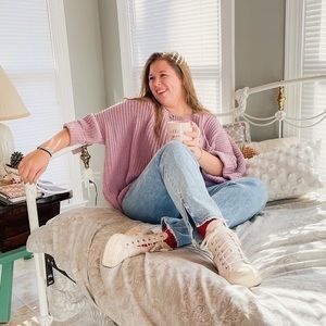 Women’s Mauve Knit Sweater